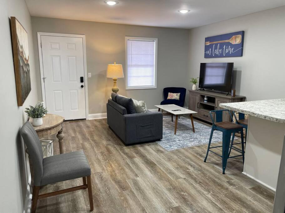 Of Pickwick-121 Counce